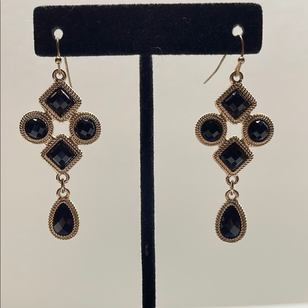 Elegant Black and Gold Dangle Earrings